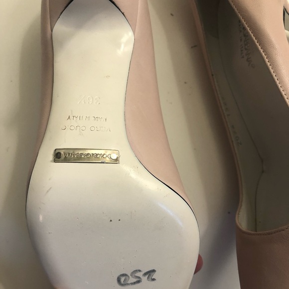 Dolce and Gabbana pink kitten heels - Picture 4 of 4